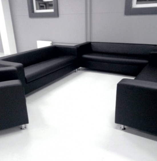 Գրասենյակային կահույքի վերանորոգում - Black & White Furniture
