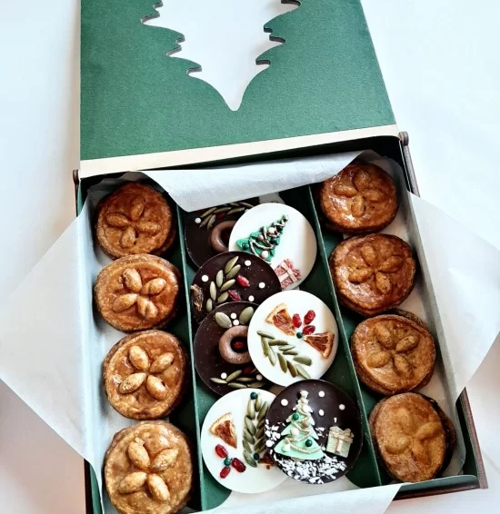 Larsen Chocolates Larsen Chocolates
